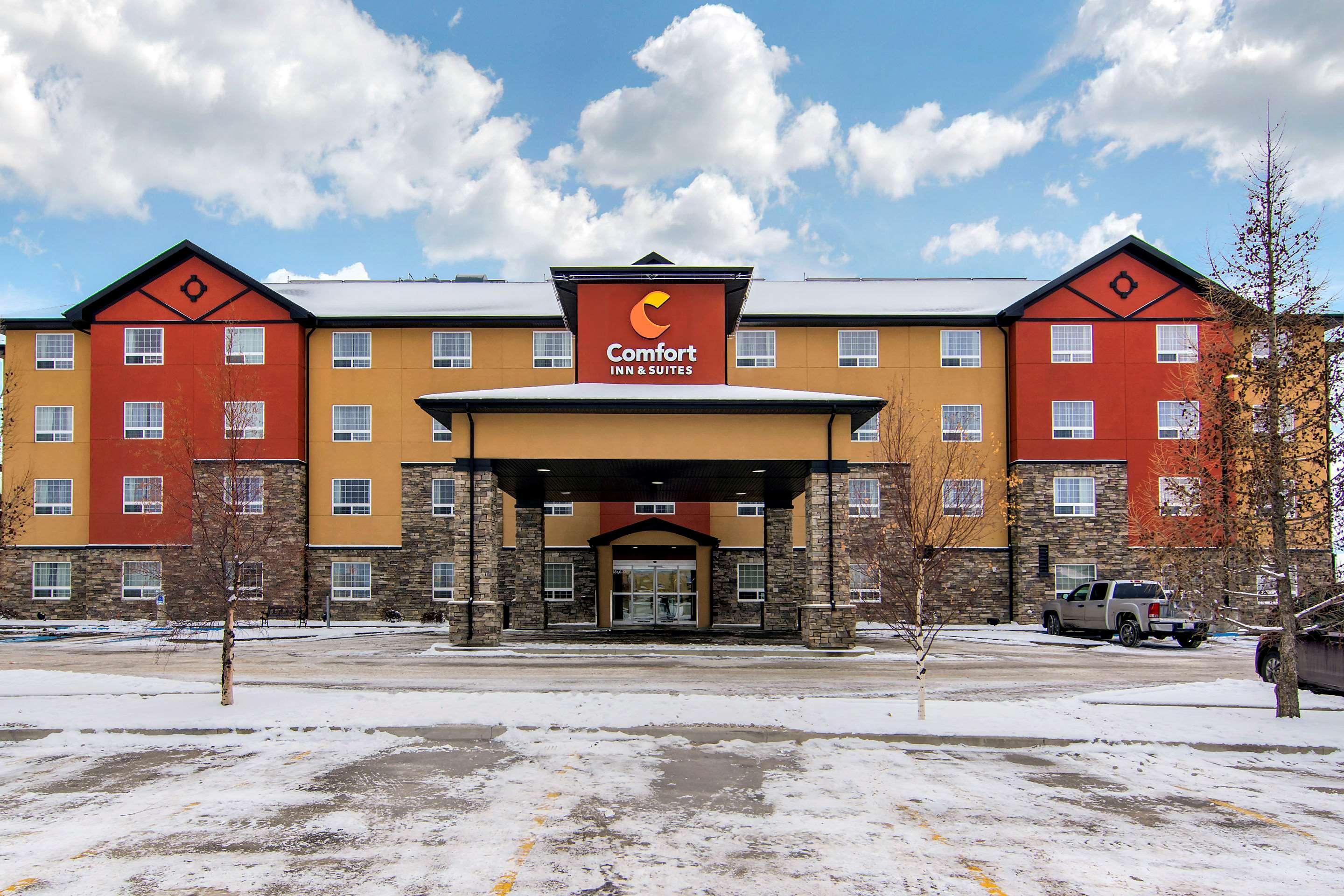 Comfort Inn & Suites Red Deer Exteriör bild