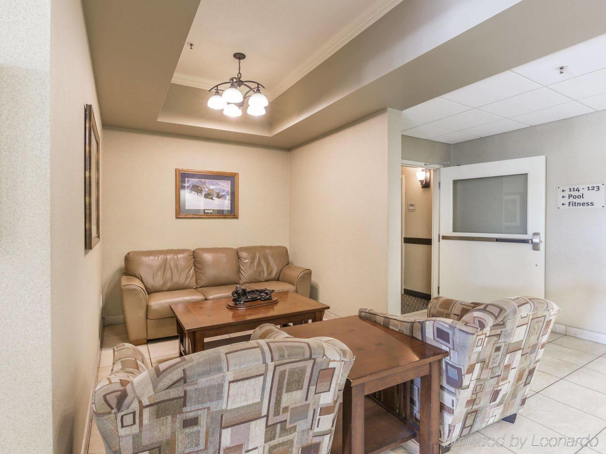 Comfort Inn & Suites Red Deer Exteriör bild